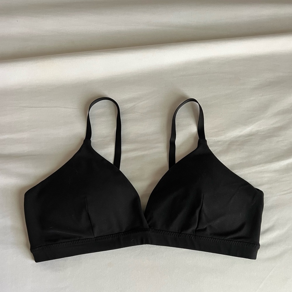 Athleta adjustable sports bra, medium support